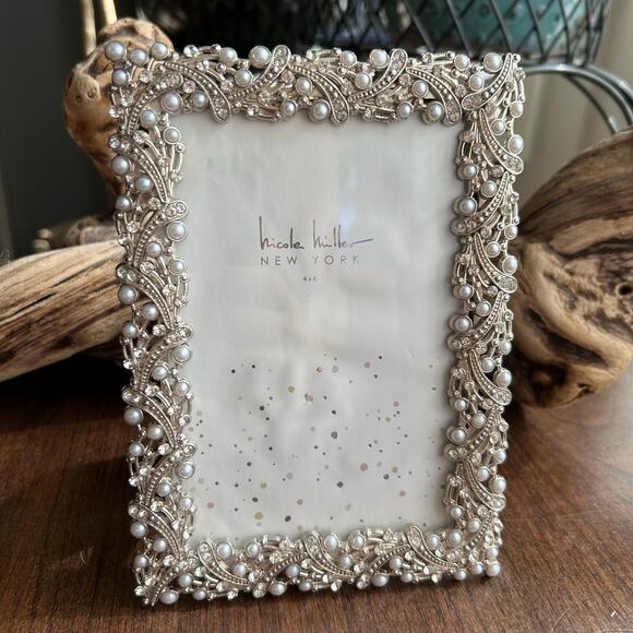 Nicole Miller Photo Frame 4x6 silver pearl crystal design - Picture 1 of 5